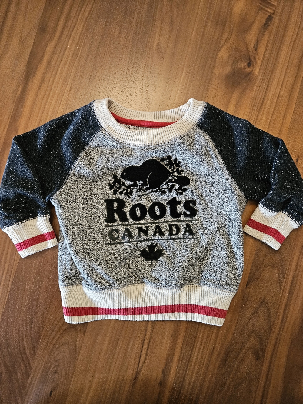 12-18M Roots Cabin Grey Sweatshirt with Red Trim